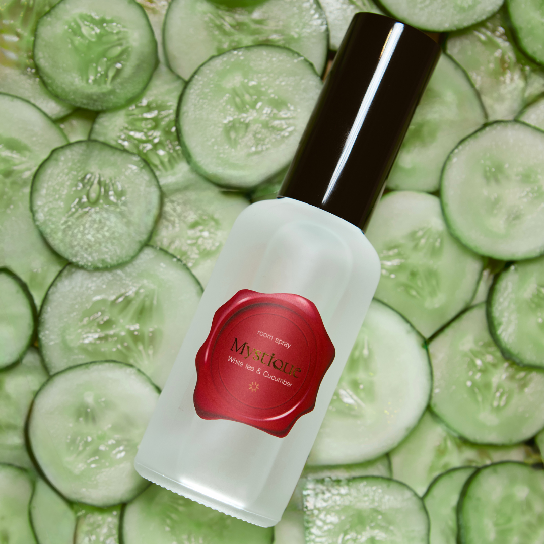 Xịt thơm phòng Mystique Room Spray - White Tea & Cucumber - 50ml